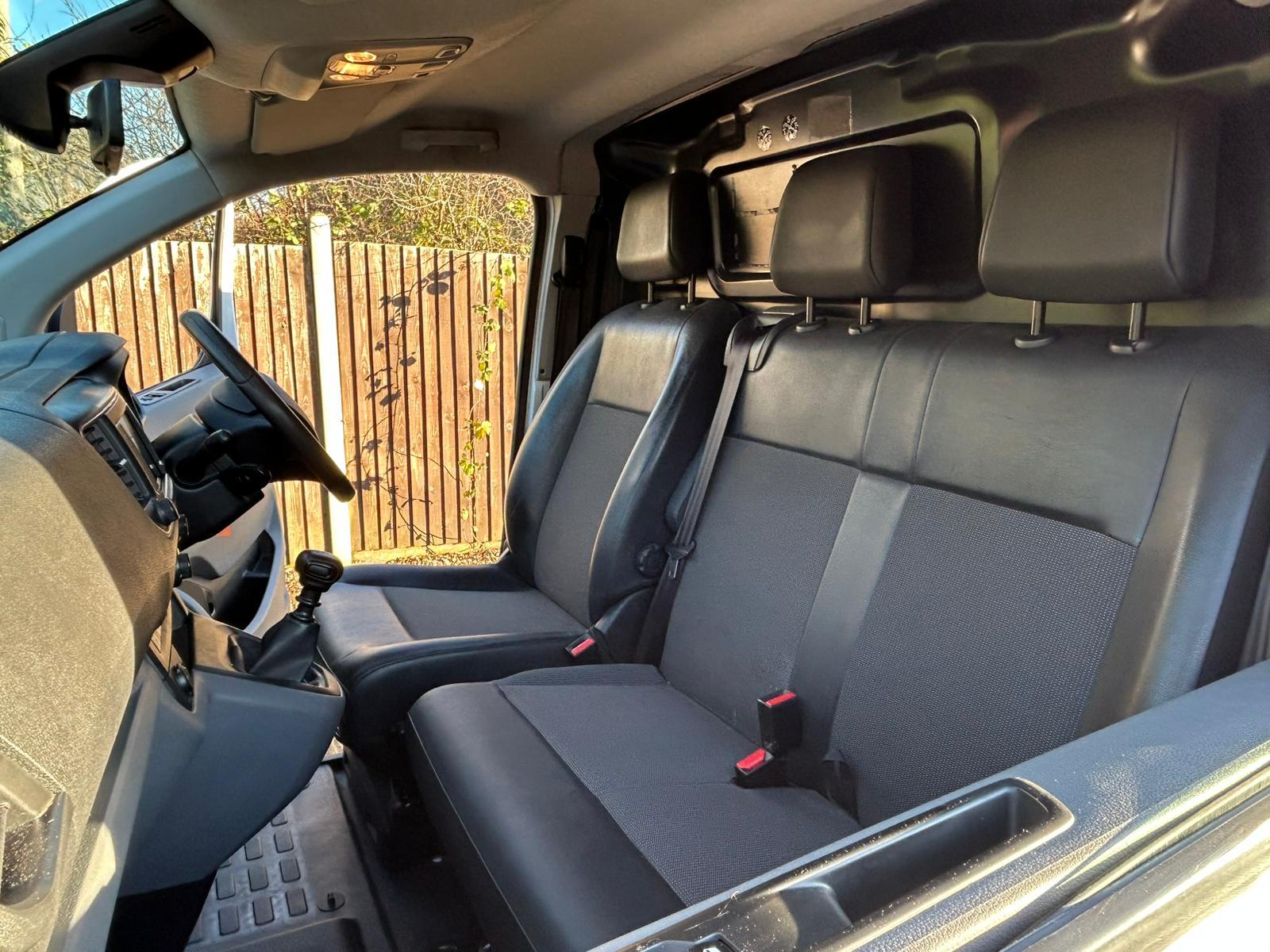 Vauxhall Vivaro 1.5 Turbo D 2900 Dynamic Panel Van 6dr Diesel Manual L2 H1 Euro 6 (s/s) (100 ps)