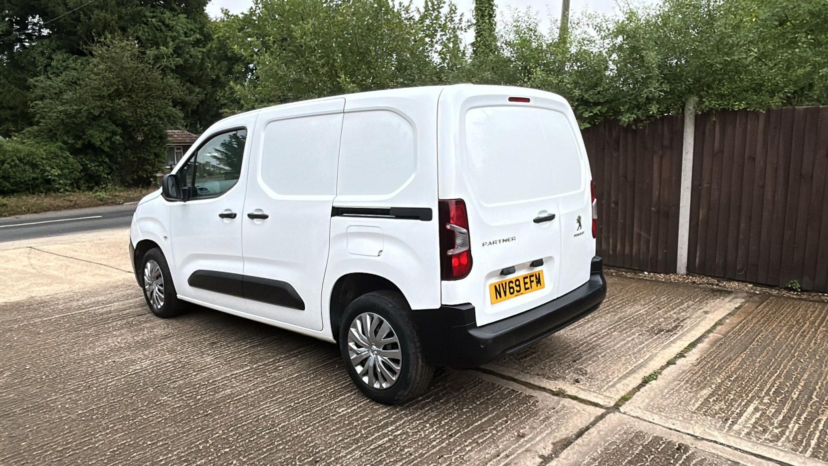 Peugeot Partner 1.5 BlueHDi 1000 Professional Standard Panel Van 5dr Diesel Manual SWB Euro 6 (s/s) (100 bhp)