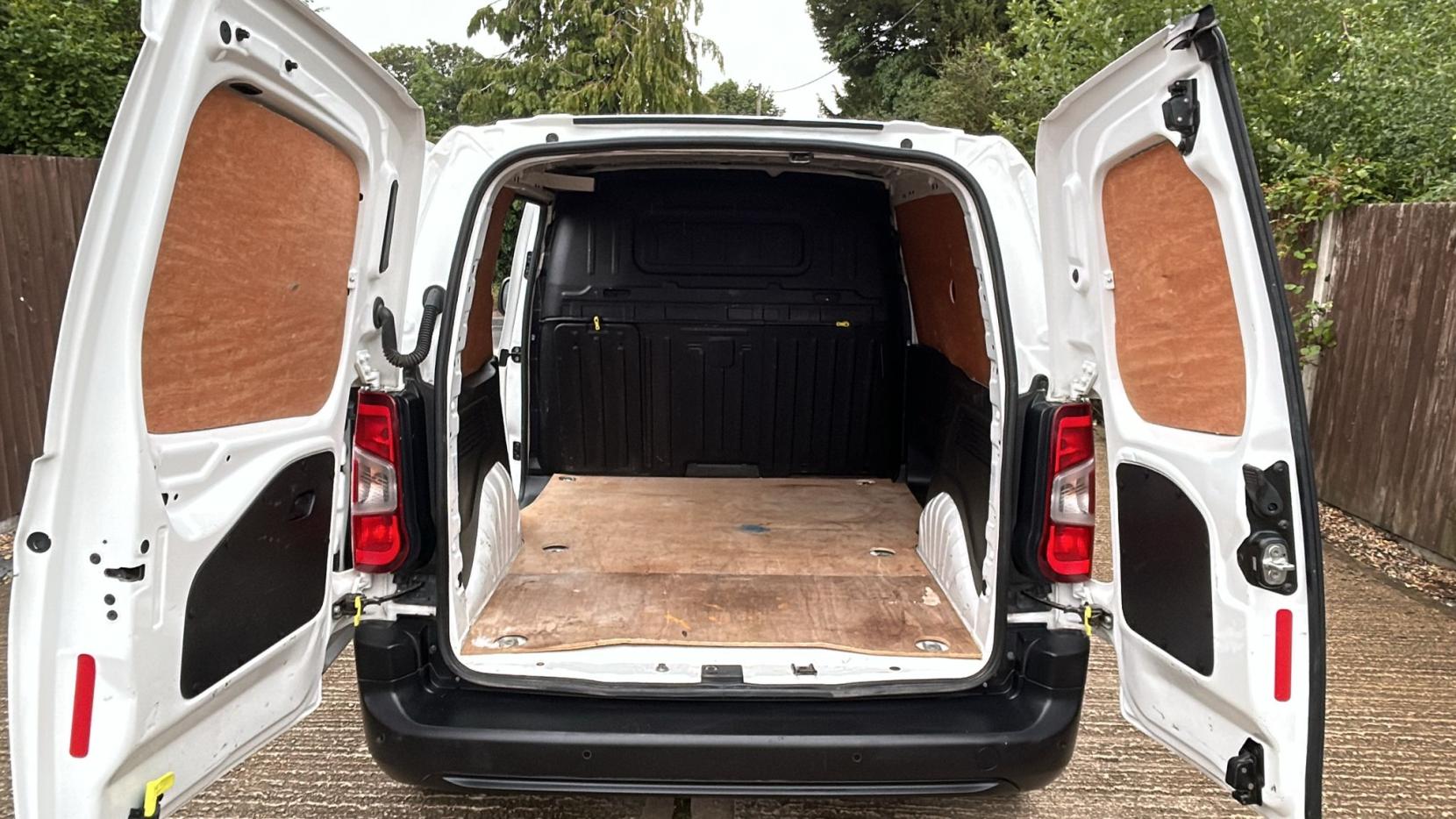 Peugeot Partner 1.5 BlueHDi 1000 Professional Standard Panel Van 5dr Diesel Manual SWB Euro 6 (s/s) (100 bhp)