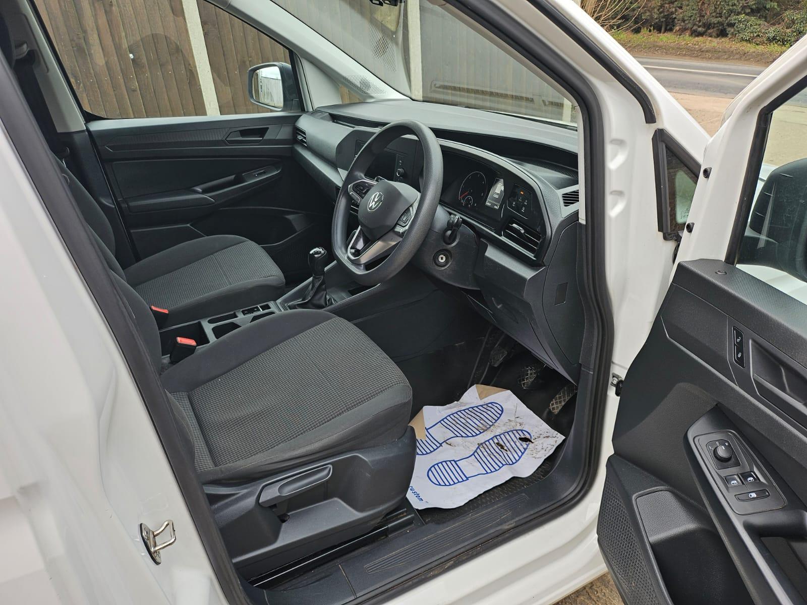 Volkswagen Caddy 2.0 TDI C20 Commerce Panel Van 5dr Diesel Manual SWB Euro 6 (s/s) (102 ps)