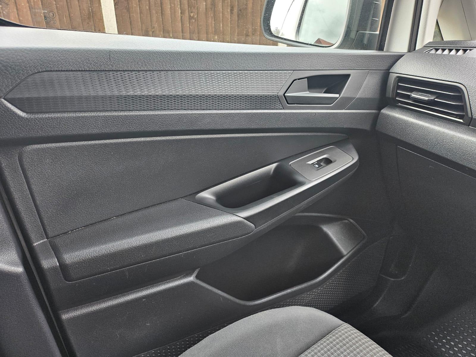 Volkswagen Caddy 2.0 TDI C20 Commerce Panel Van 5dr Diesel Manual SWB Euro 6 (s/s) (102 ps)