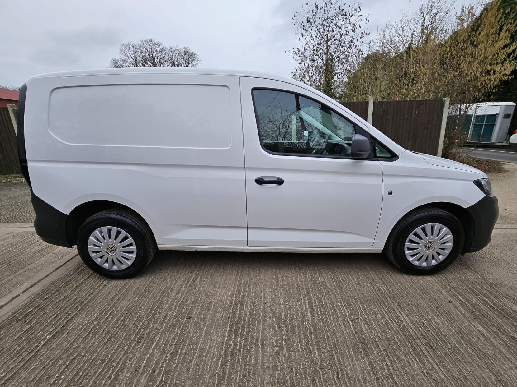 Volkswagen Caddy 2.0 TDI C20 Commerce Panel Van 5dr Diesel Manual SWB Euro 6 (s/s) (102 ps)