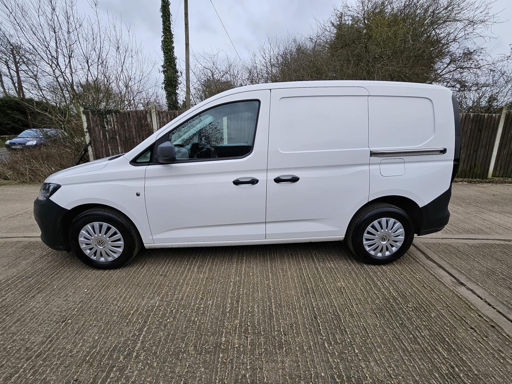 Volkswagen Caddy 2.0 TDI C20 Commerce Panel Van 5dr Diesel Manual SWB Euro 6 (s/s) (102 ps)