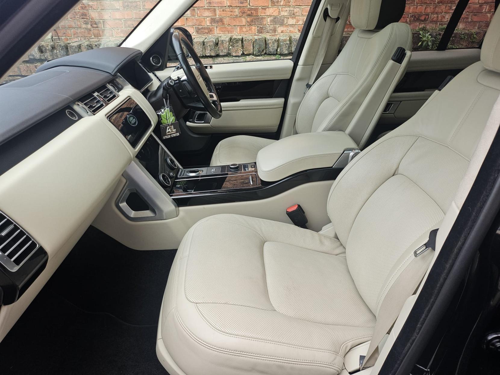 Land Rover Range Rover 3.0 D300 MHEV Westminster Black SUV 5dr Diesel Auto 4WD Euro 6 (s/s) (300 ps)