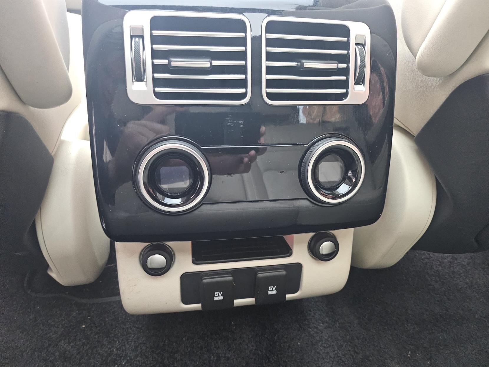 Land Rover Range Rover 3.0 D300 MHEV Westminster Black SUV 5dr Diesel Auto 4WD Euro 6 (s/s) (300 ps)