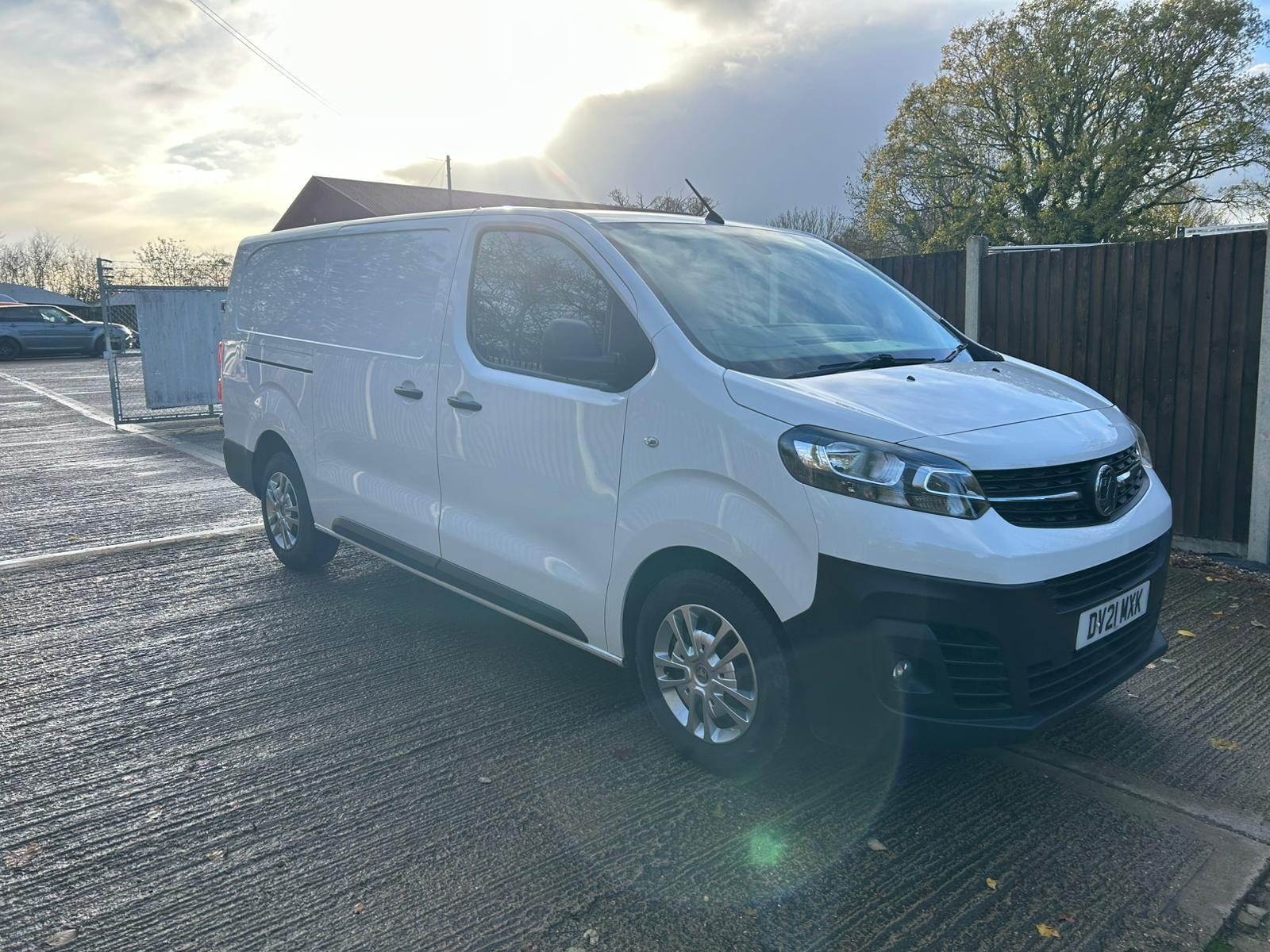 Vauxhall Vivaro 1.5 Turbo D 2900 Dynamic Panel Van 6dr Diesel Manual L2 H1 Euro 6 (s/s) (100 ps)