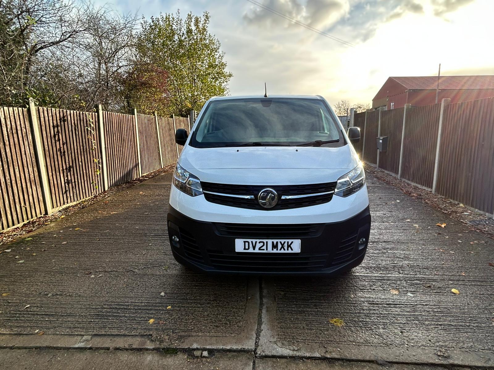 Vauxhall Vivaro 1.5 Turbo D 2900 Dynamic Panel Van 6dr Diesel Manual L2 H1 Euro 6 (s/s) (100 ps)