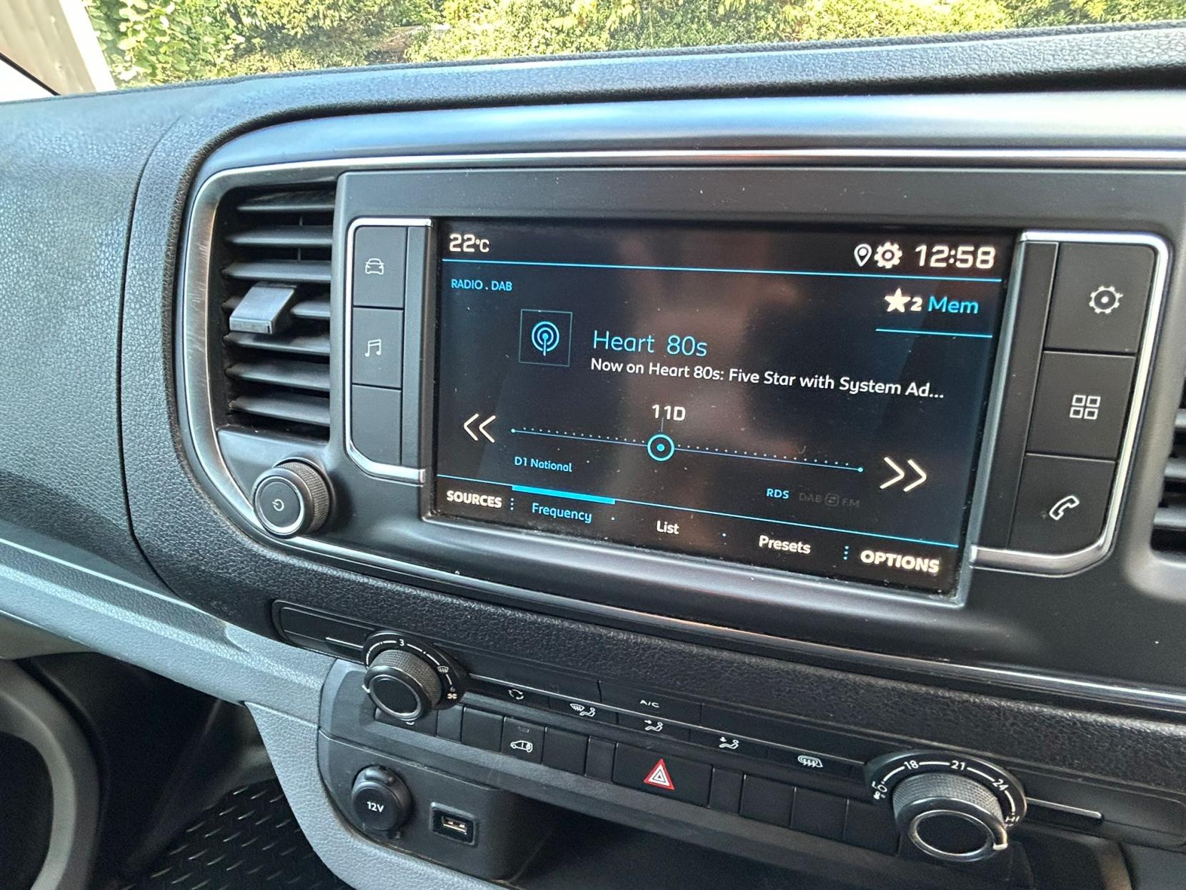 Peugeot Expert 2.0 BlueHDi 1400 Professional Standard Panel Van 6dr Diesel Manual MWB Euro 6 (s/s) (120 ps)