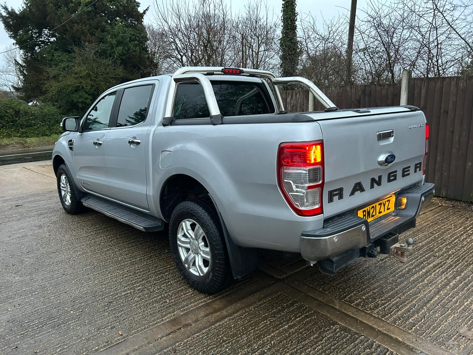 Ford Ranger 2.0 EcoBlue Limited Pickup Double Cab 4dr Diesel Manual 4WD Euro 6 (s/s) (170 ps)