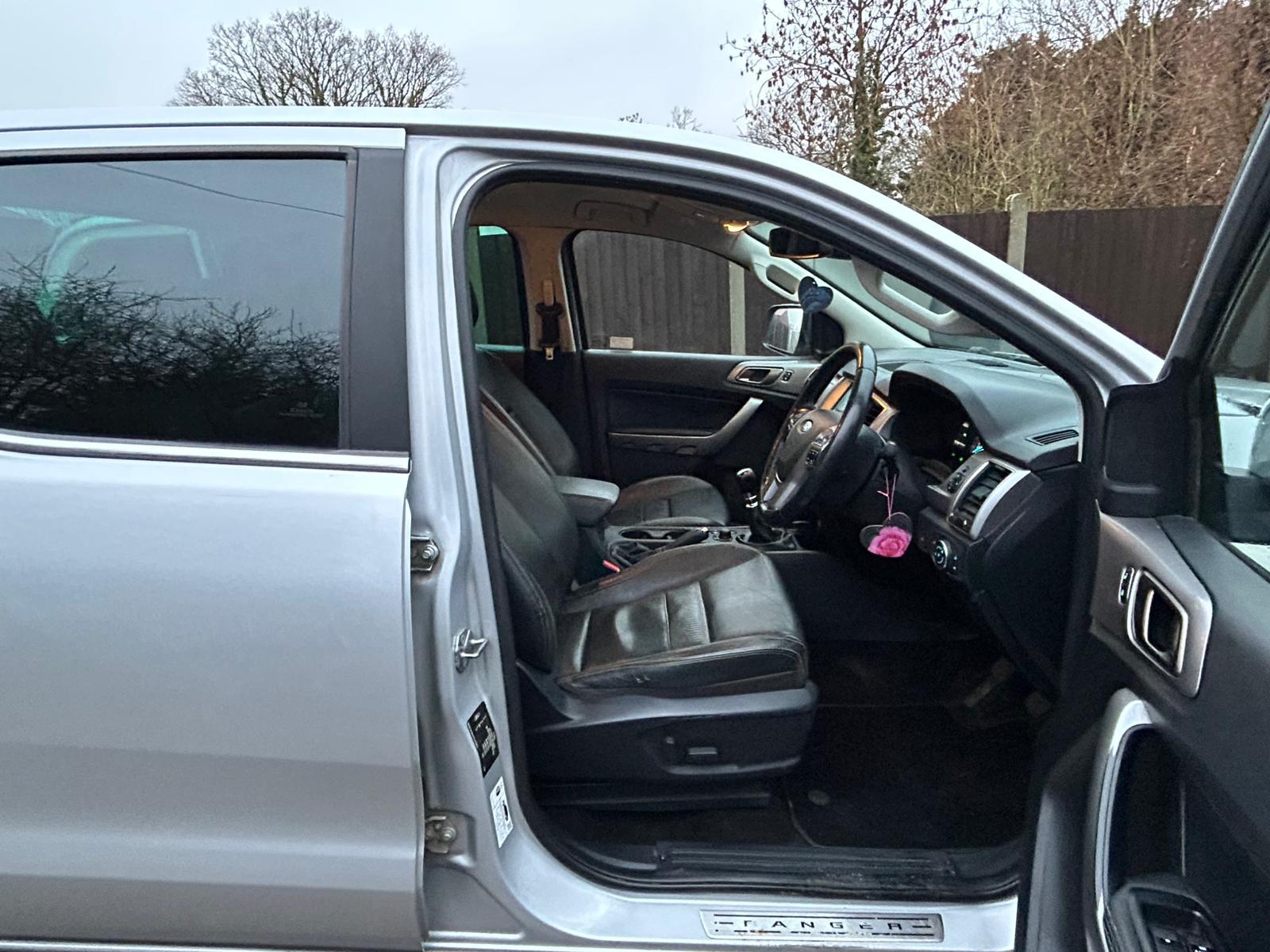 Ford Ranger 2.0 EcoBlue Limited Pickup Double Cab 4dr Diesel Manual 4WD Euro 6 (s/s) (170 ps)