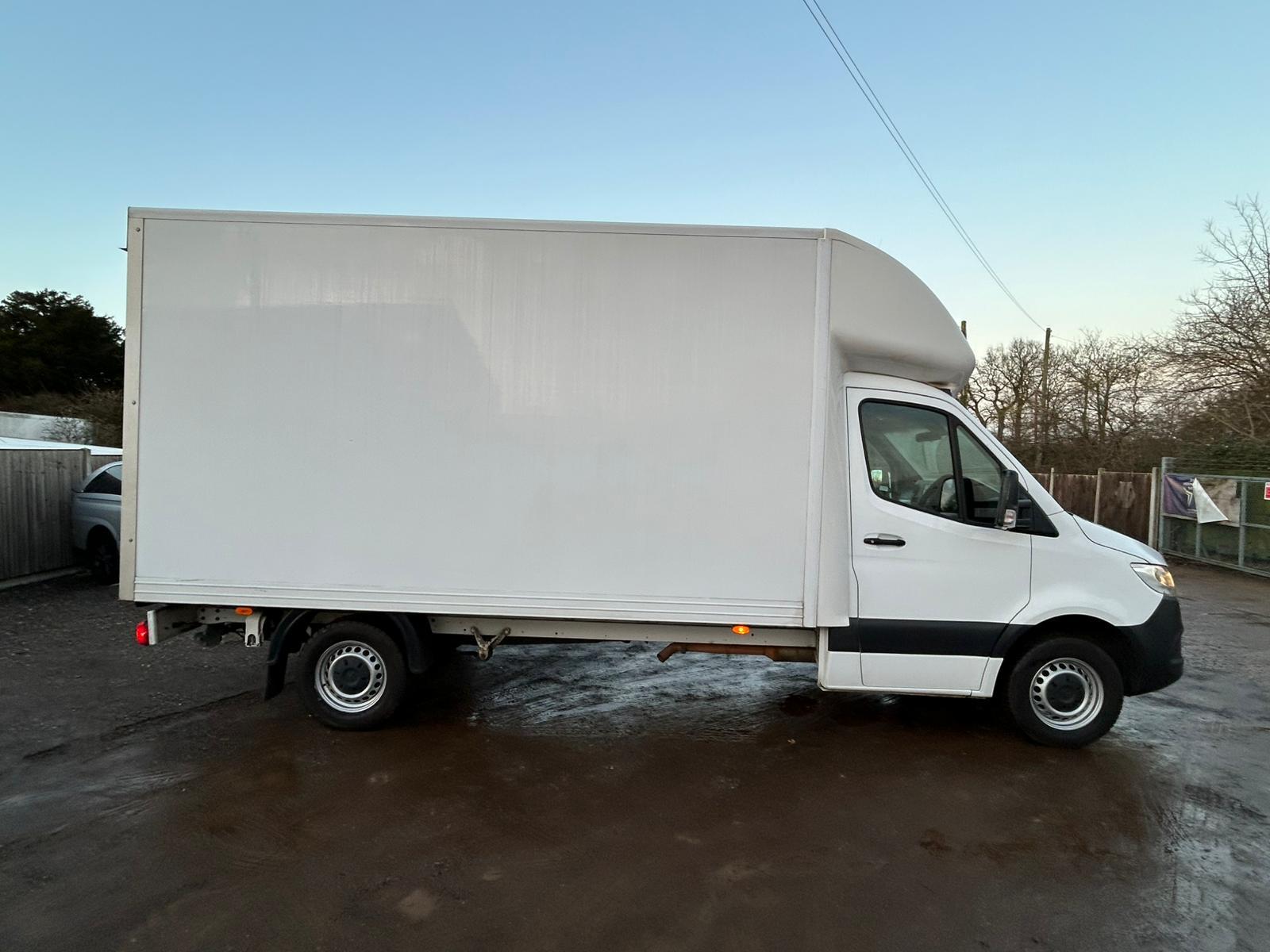 Mercedes-Benz Sprinter 2.1 316 CDI Progressive Chassis Cab 2dr Diesel Manual RWD L3 Euro 6 (s/s) (163 ps)
