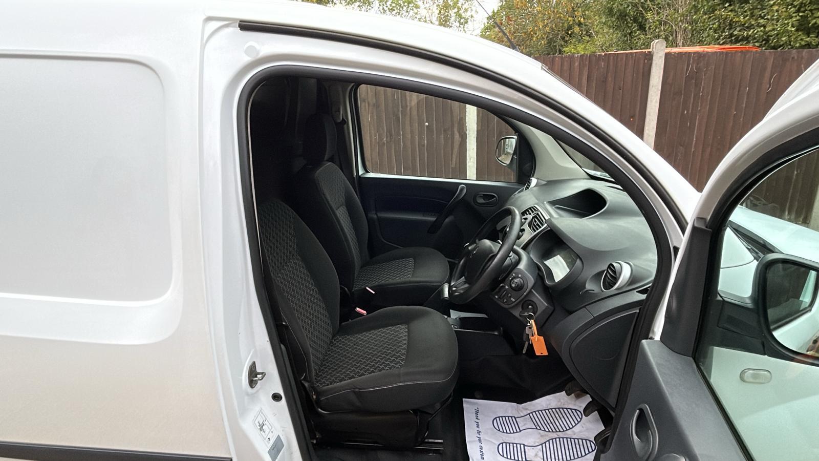 Renault Kangoo 1.5 ML19 dCi Panel Van 4dr Diesel Manual FWD L2 H1 (119 g/km, 90 bhp)