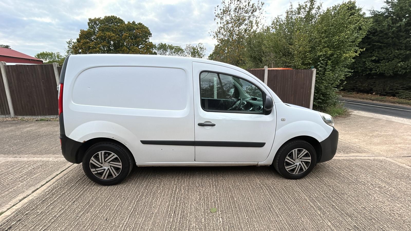 Renault Kangoo 1.5 ML19 dCi Panel Van 4dr Diesel Manual FWD L2 H1 (119 g/km, 90 bhp)