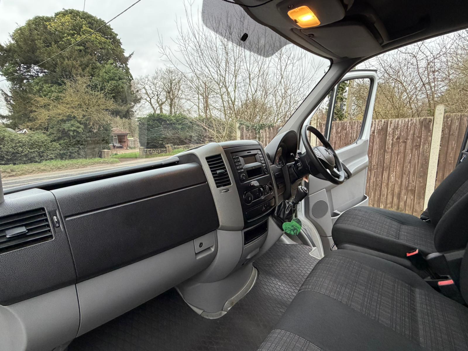 Mercedes-Benz Sprinter 2.1 314 CDi Panel Van 5dr Diesel Manual RWD L3 H3 (218 g/km, 140 bhp)