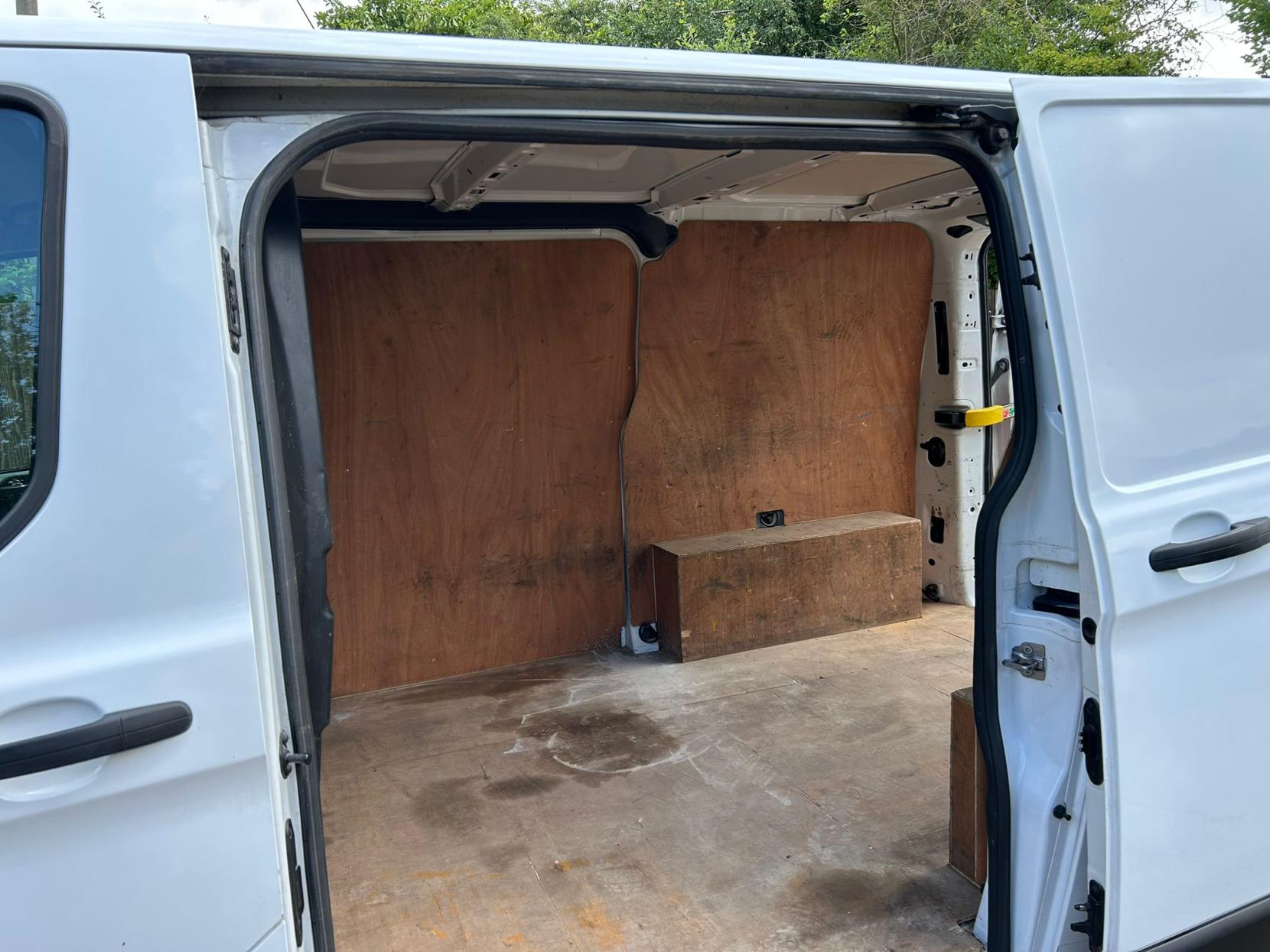 Ford Transit Custom 2.0 300 EcoBlue Panel Van 5dr Diesel Manual L1 H1 Euro 6 (105 ps)