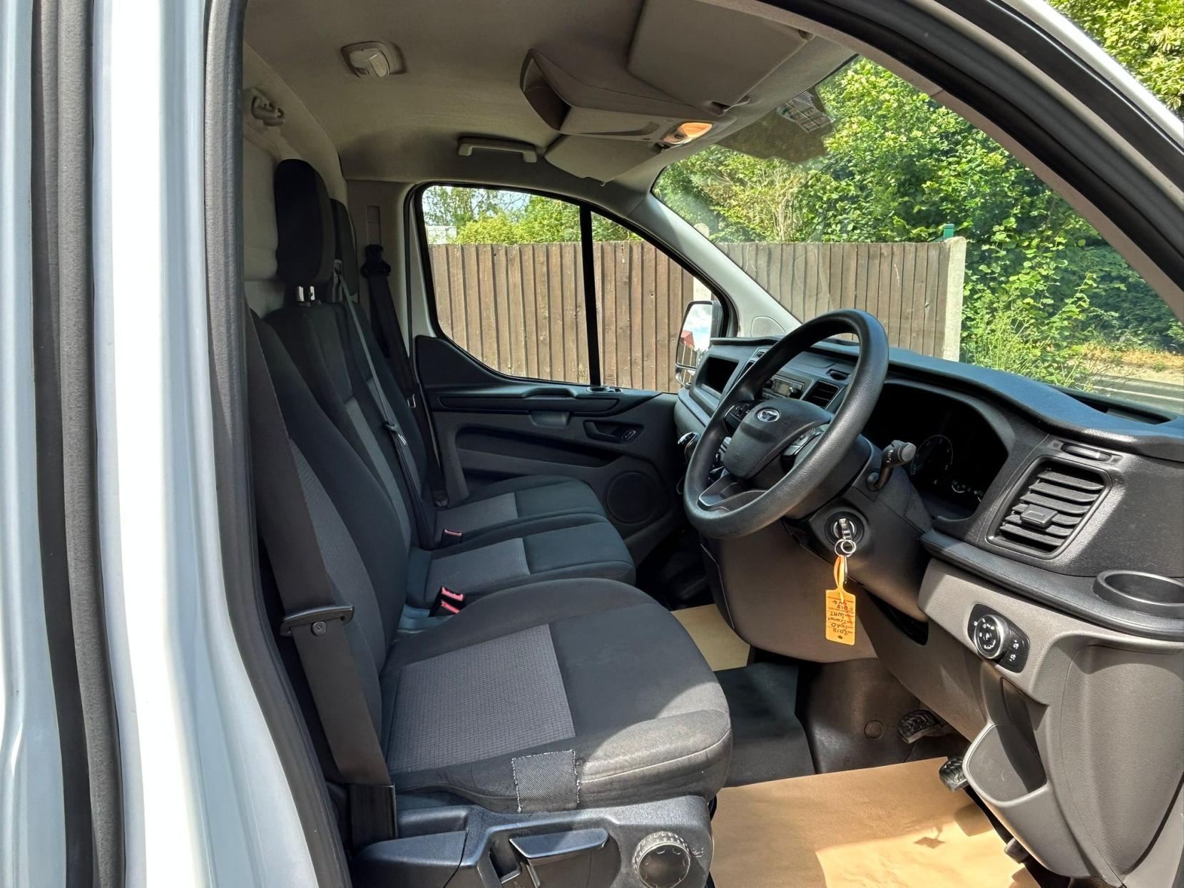 Ford Transit Custom 2.0 300 EcoBlue Panel Van 5dr Diesel Manual L1 H1 Euro 6 (105 ps)
