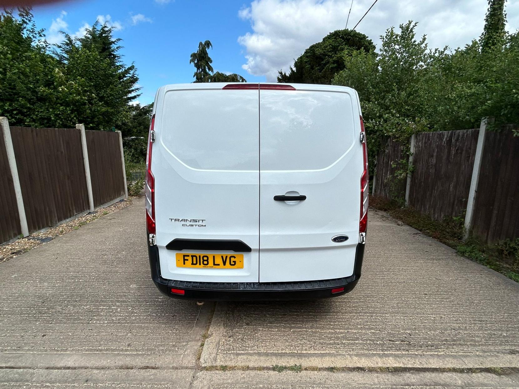 Ford Transit Custom 2.0 300 EcoBlue Panel Van 5dr Diesel Manual L1 H1 Euro 6 (105 ps)