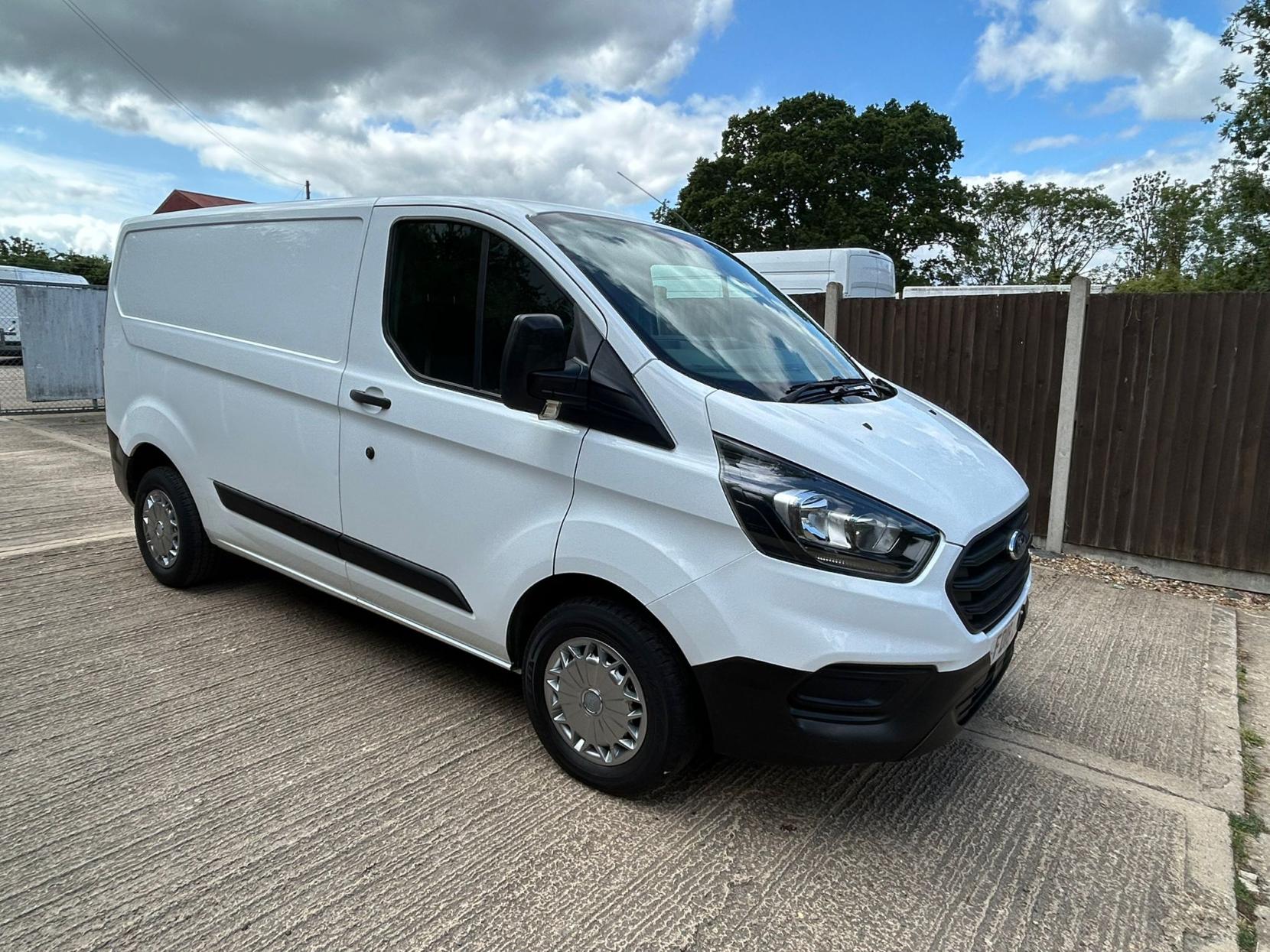 Ford Transit Custom 2.0 300 EcoBlue Panel Van 5dr Diesel Manual L1 H1 Euro 6 (105 ps)