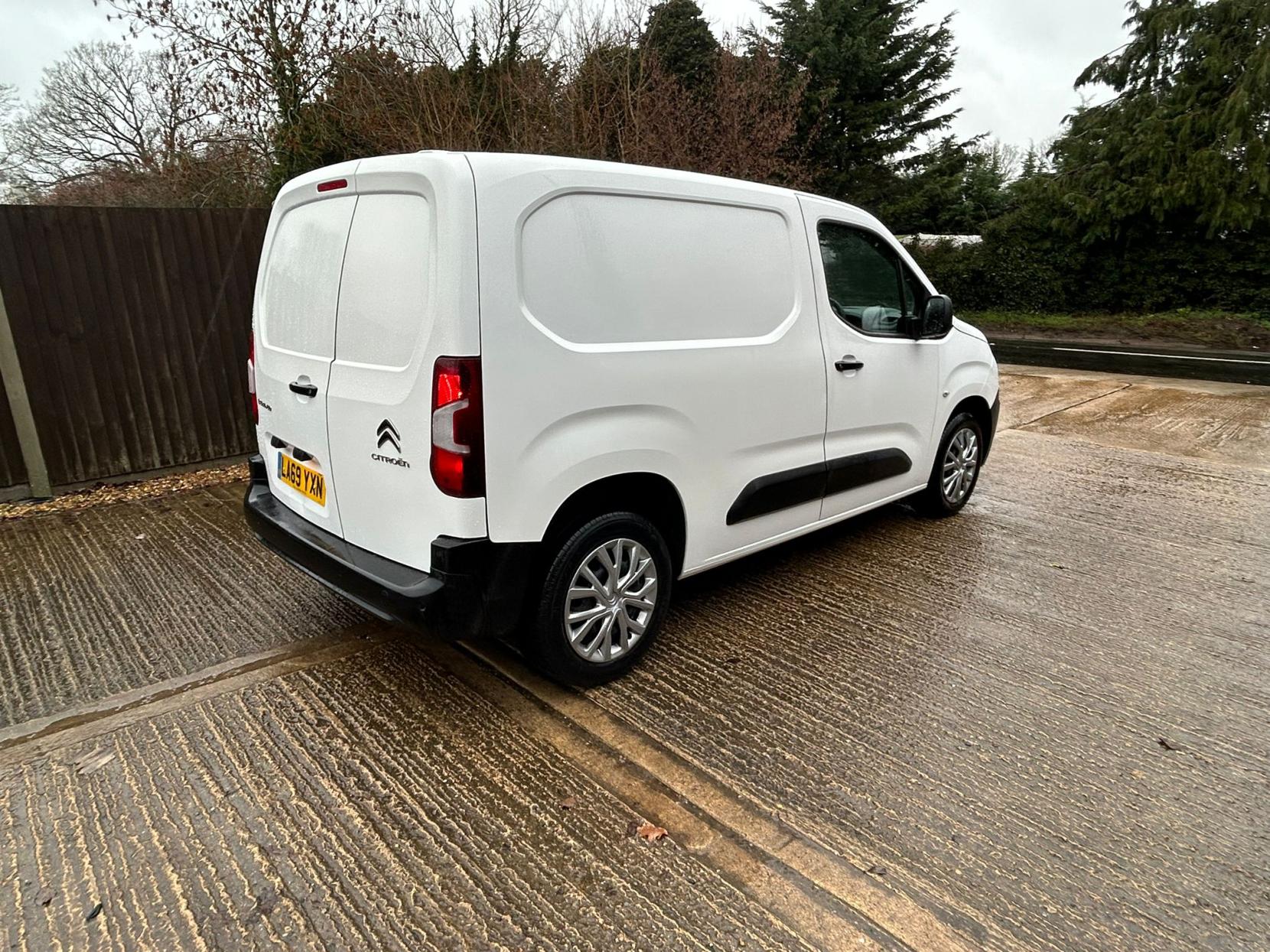 Citroen Berlingo 1.5 BlueHDi 1000 Enterprise M Panel Van 5dr Diesel Manual SWB Euro 6 (s/s) (100 ps)
