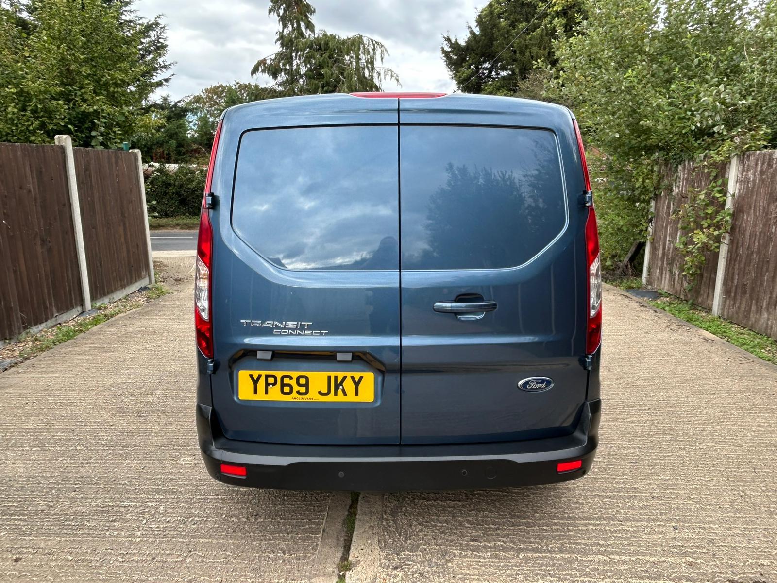 Ford Transit Connect 1.5 200 EcoBlue Limited Panel Van 5dr Diesel Manual L1 Euro 6 (s/s) (120 ps)