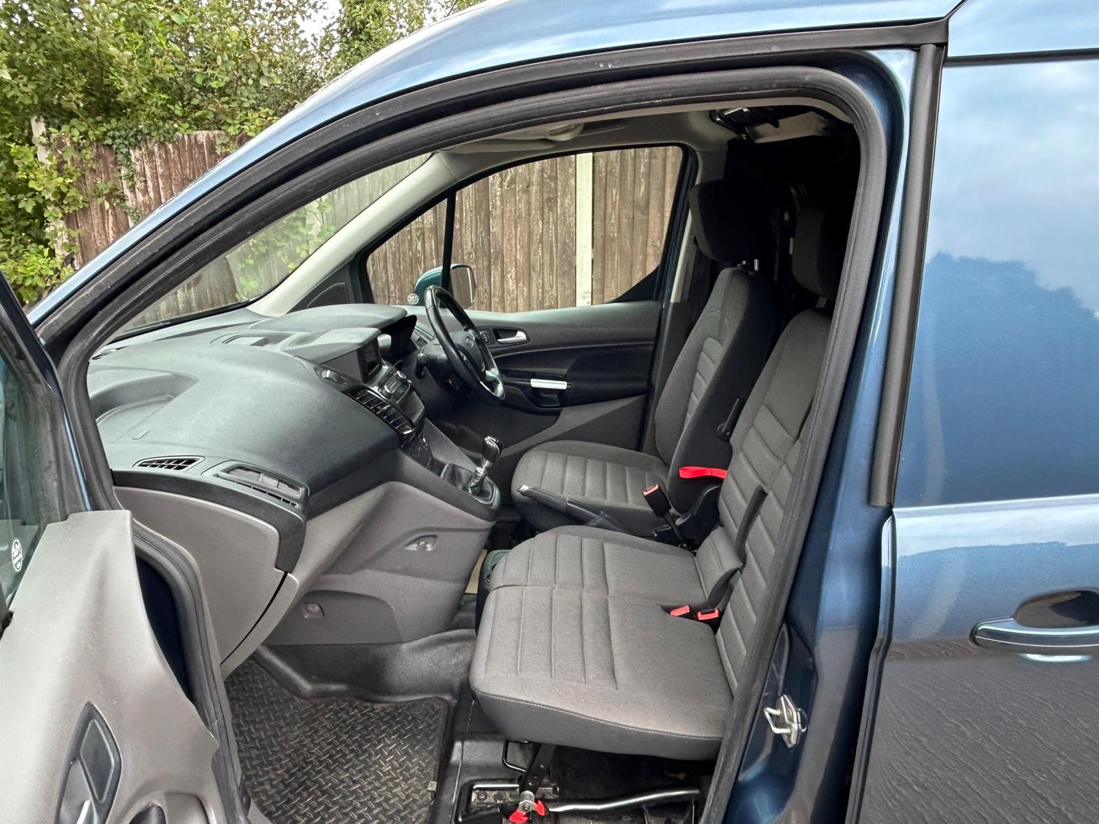 Ford Transit Connect 1.5 200 EcoBlue Limited Panel Van 5dr Diesel Manual L1 Euro 6 (s/s) (120 ps)